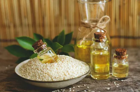 روغن کنجد اصل در حجم‌ های متنوع